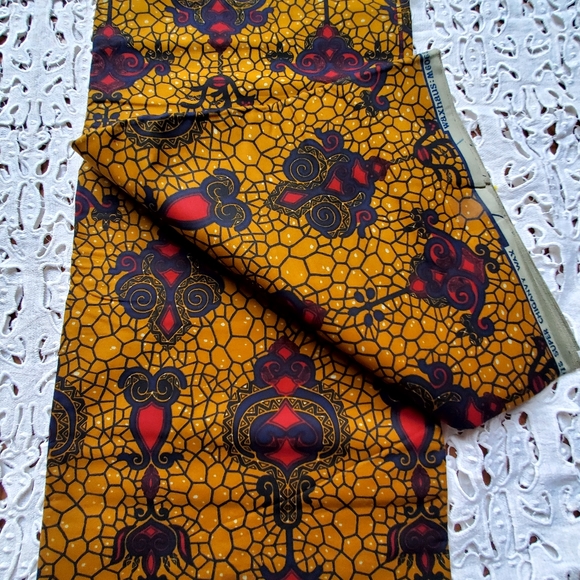 African Print Fabric - Picture 2 of 2